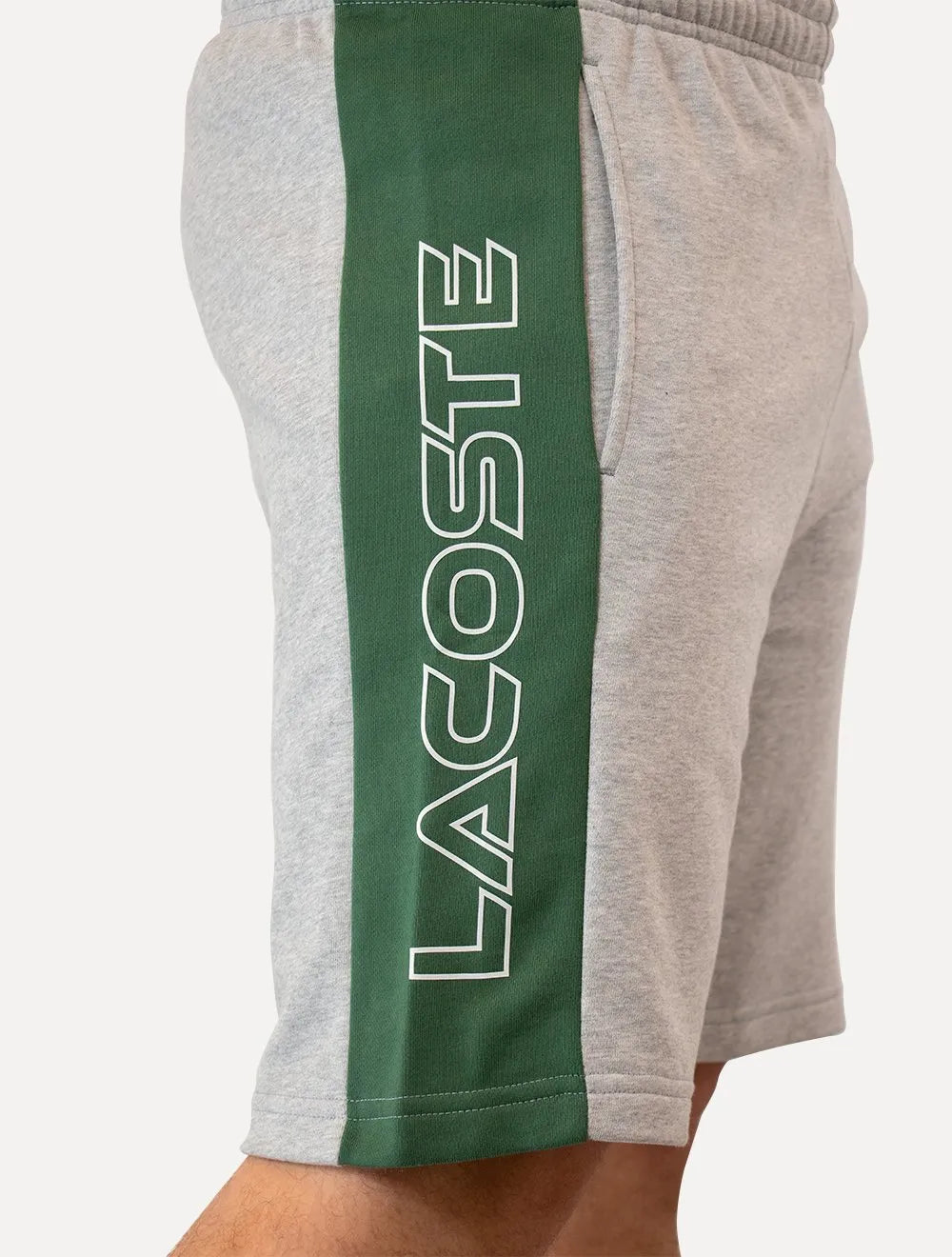 Bermuda Lacoste Masculina Moletom Fleece Colourblock Jogger Cinza Mescla