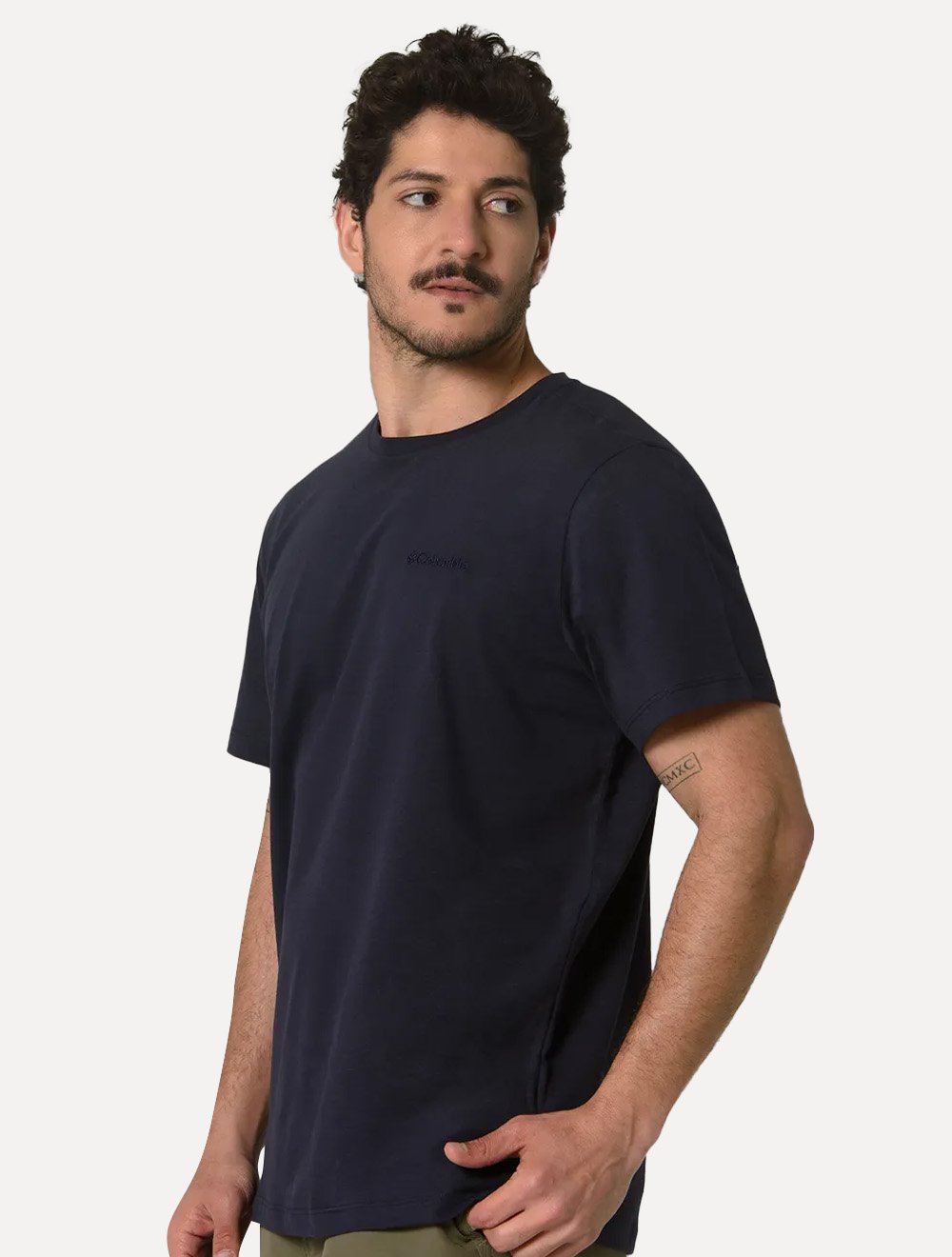 Camiseta Columbia Masculina Basica Logo Bordado Azul Marinho
