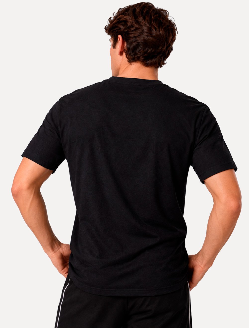 Camiseta Guess Masculina Mini Chest Rubber Est.1981 Preta