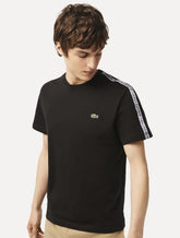 Camiseta Lacoste Masculina Regular Fit Listrada Logo Preta