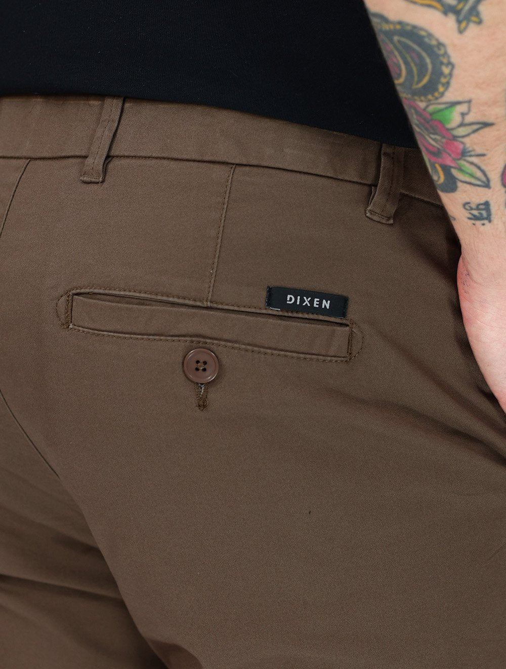 Calça Dixen Adaptive Sarja Regulagem Cós Marrom