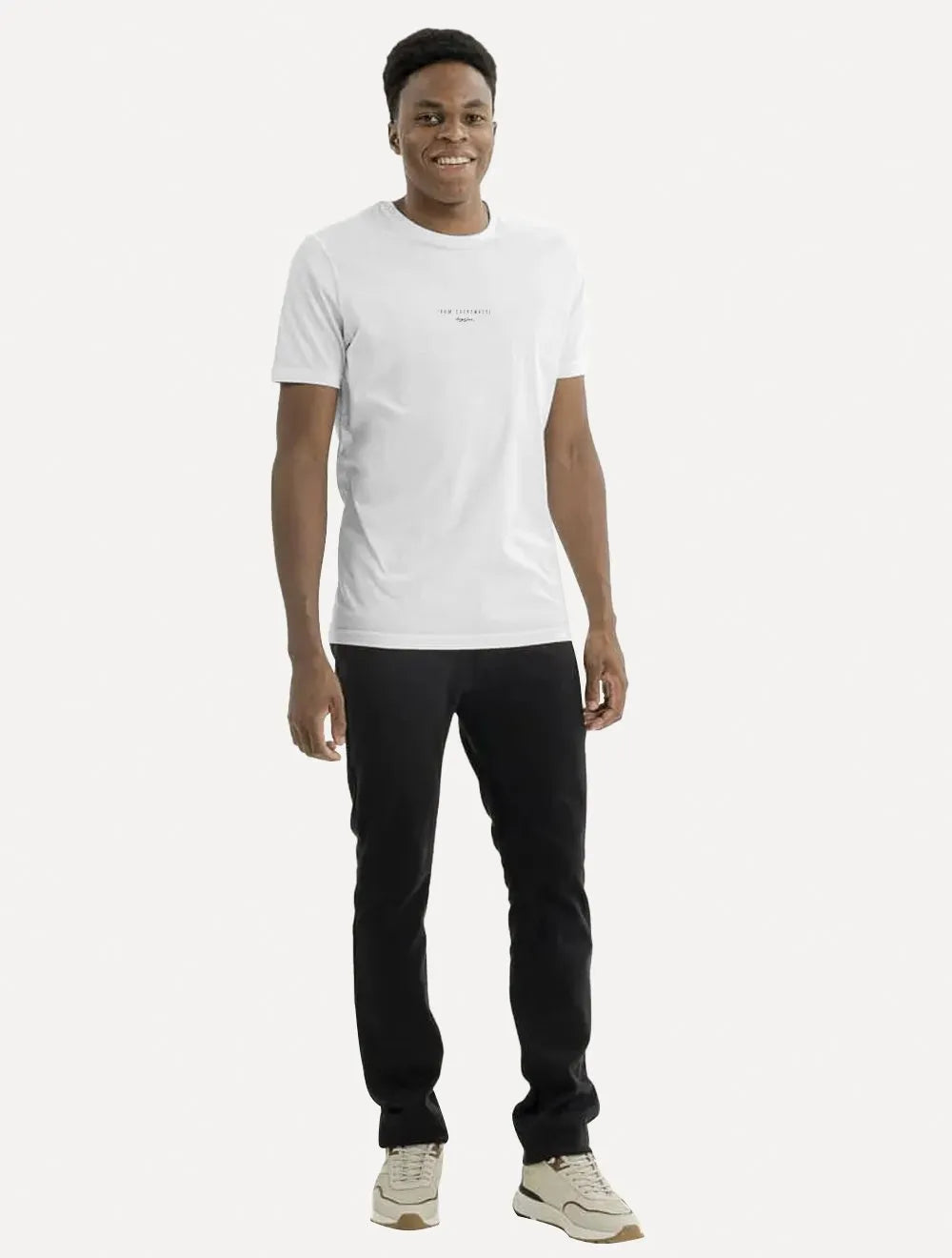 Camiseta King & Joe Masculina Slim Respira Off-White