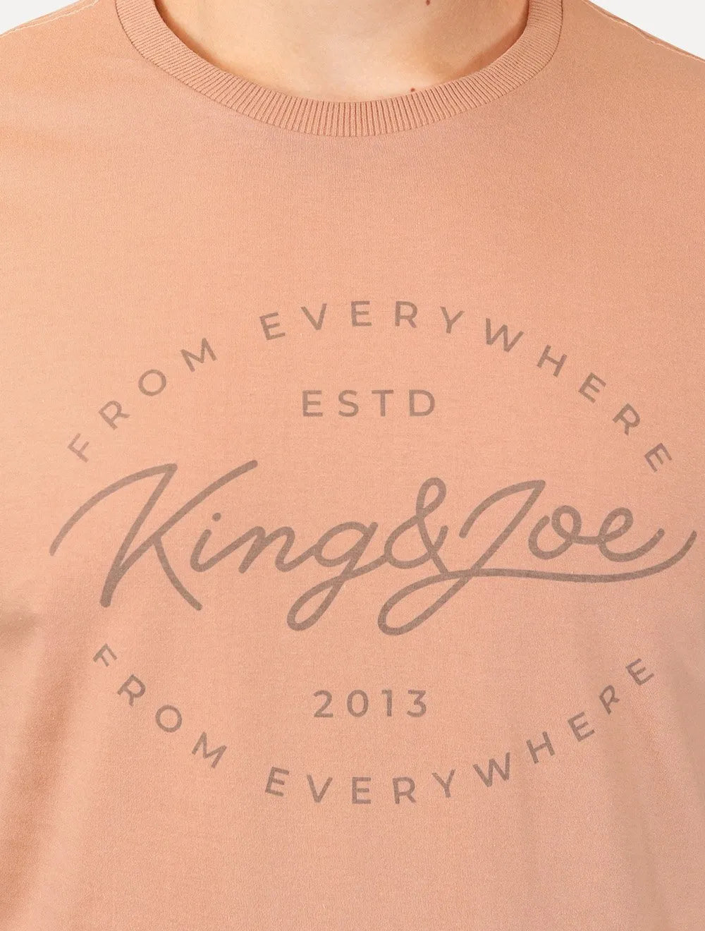 Camiseta King & Joe Masculina Signature Circle Estd 2013 Salmão