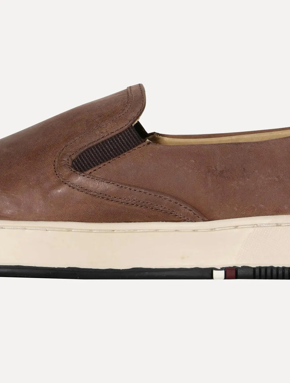 Tênis Osklen Masculino Slip on Bossanova Antique Couro Marrom Café