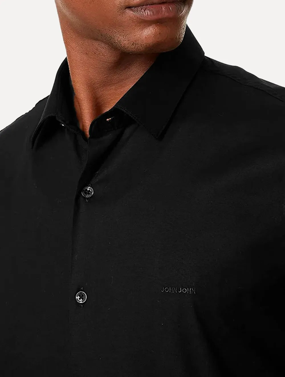 Camisa John John Masculina Manga Curta Slim Logo Preta