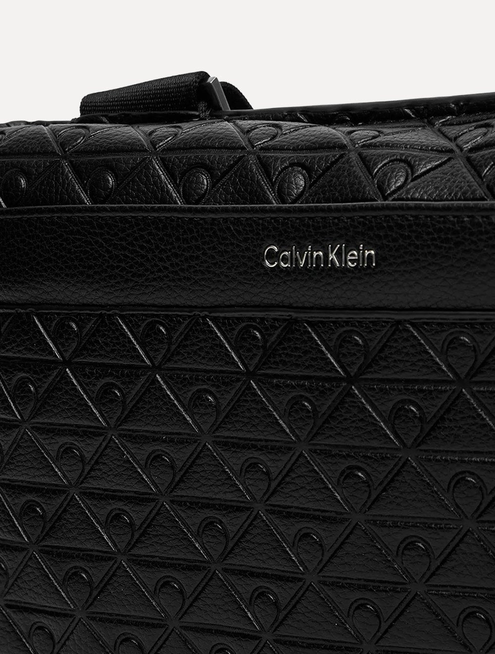 Bolsa Calvin Klein Masculina Transversal Emblem Logo Sling Preta