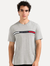 Camiseta Tommy Hilfiger Masculina Chest Insert Logo Cinza Mescla