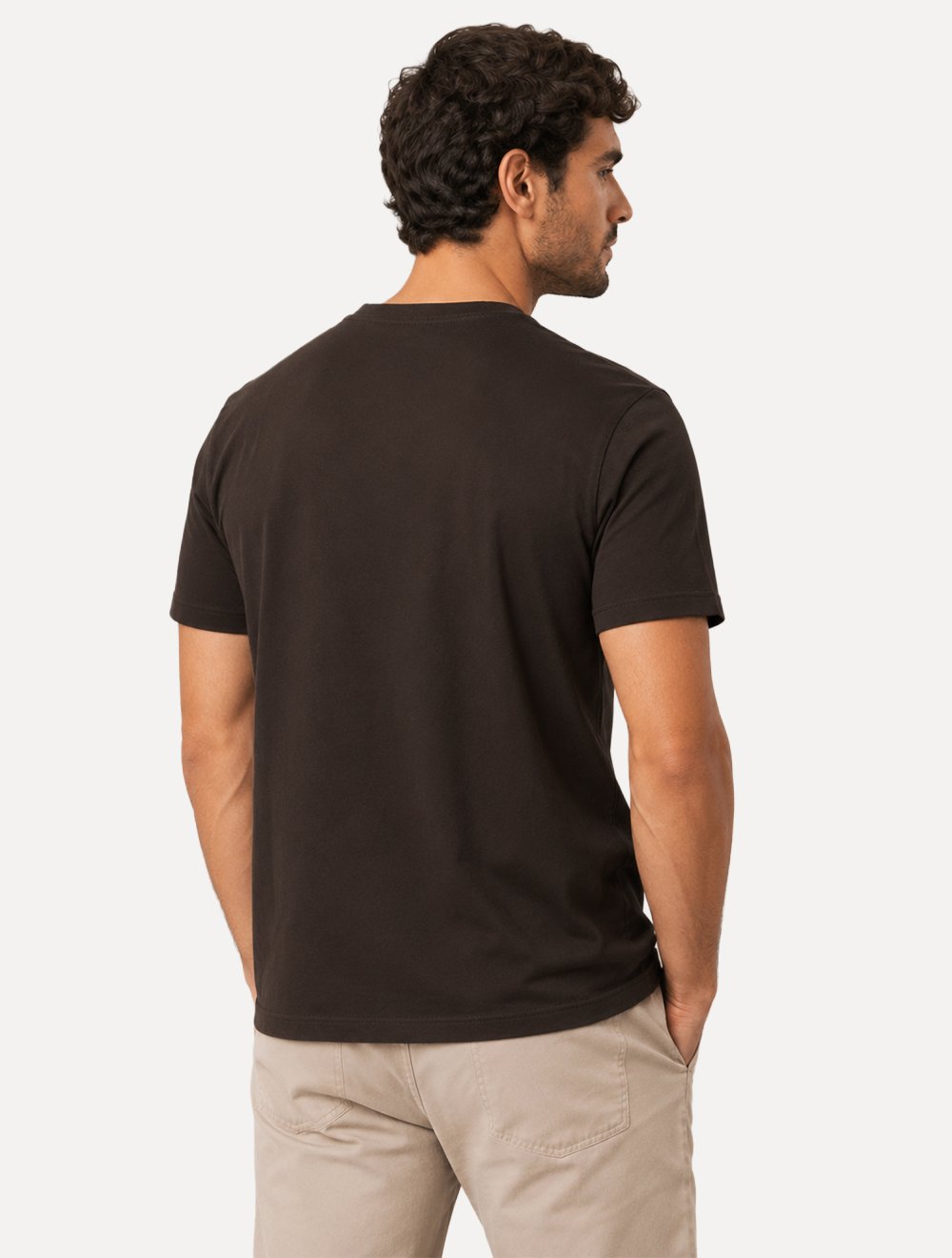 Camiseta Calvin Klein Masculina Institutional Logo Marrom Escuro