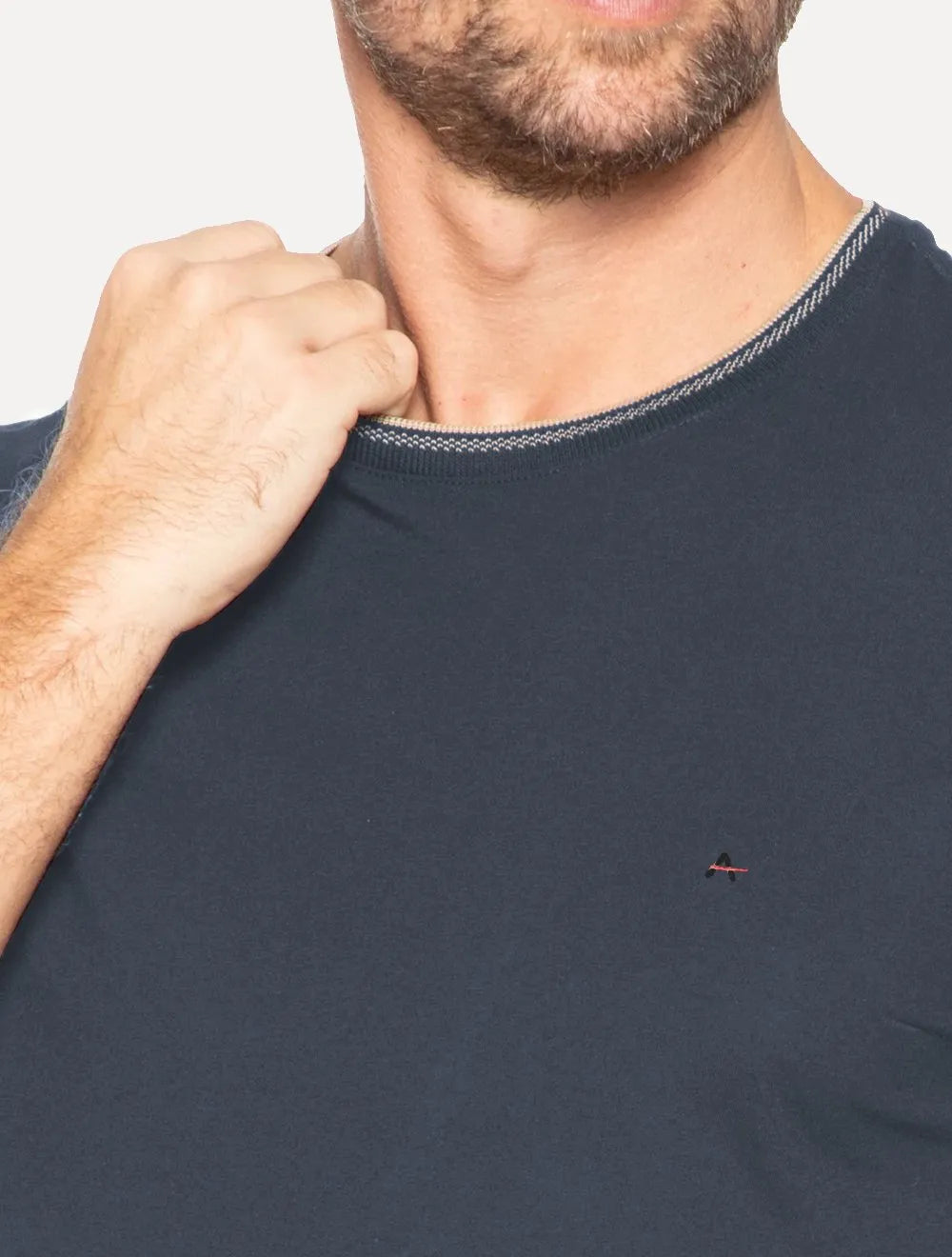 Camiseta Aramis Masculina Gold Friso Gola Azul Marinho