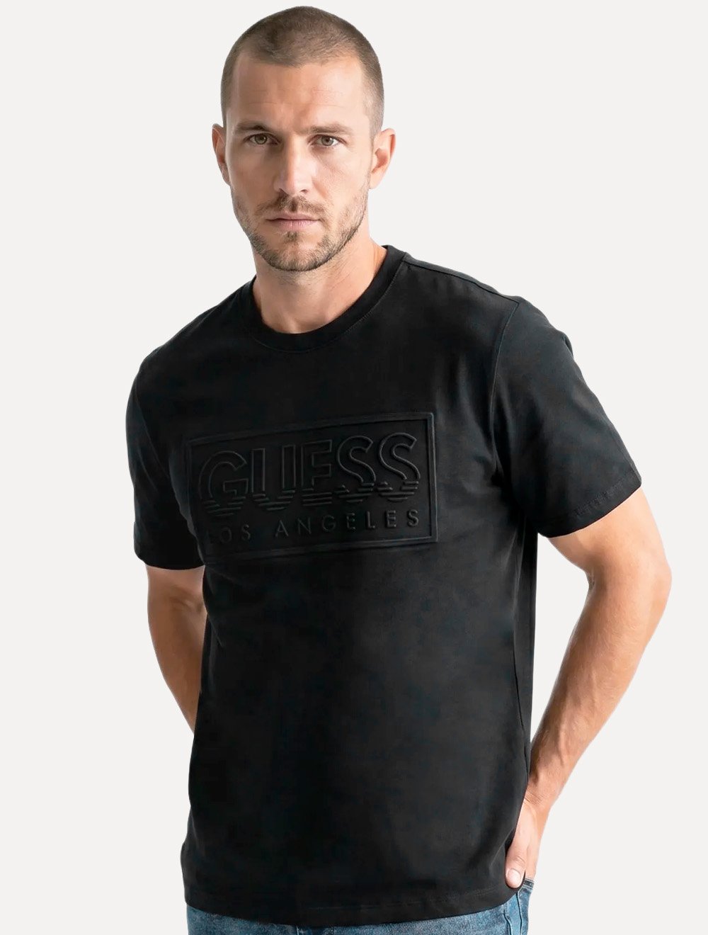 Camiseta Guess Masculina Los Angeles Embossed Logo Preto
