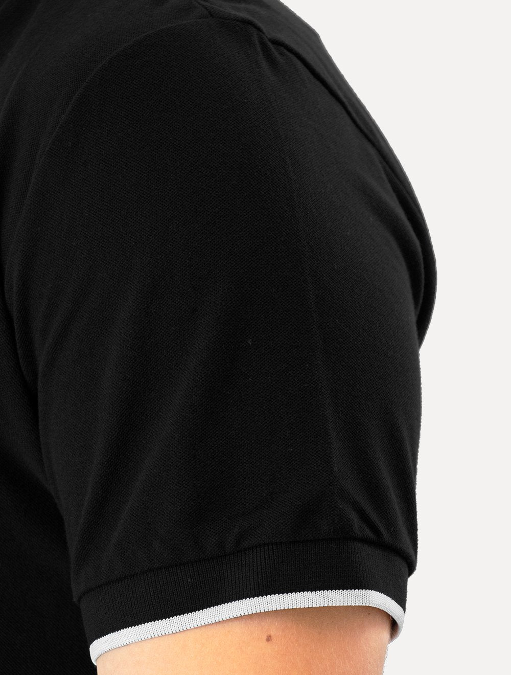 Polo Guess Masculina Piquet Light Friso Bordado Preta