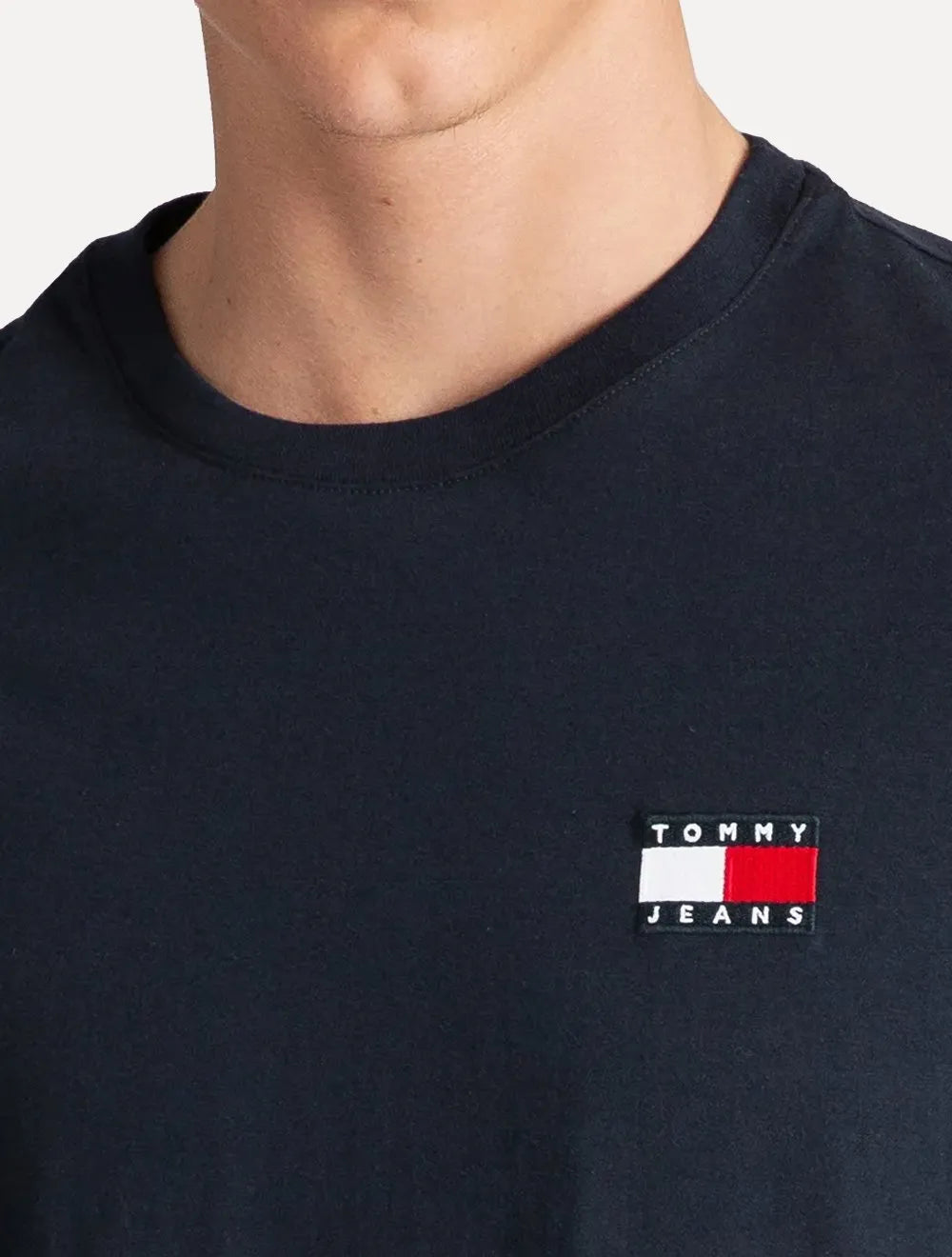 Camiseta Tommy Hilfiger Masculina Regular Badge Logo Tee Azul Marinho