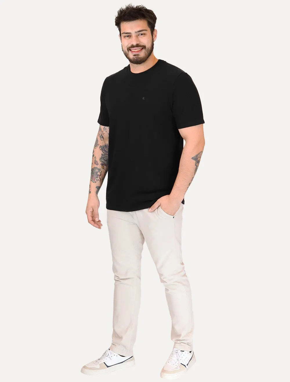 Camiseta Calvin Klein Jeans Masculina Gola Dupla CK Logo Preta