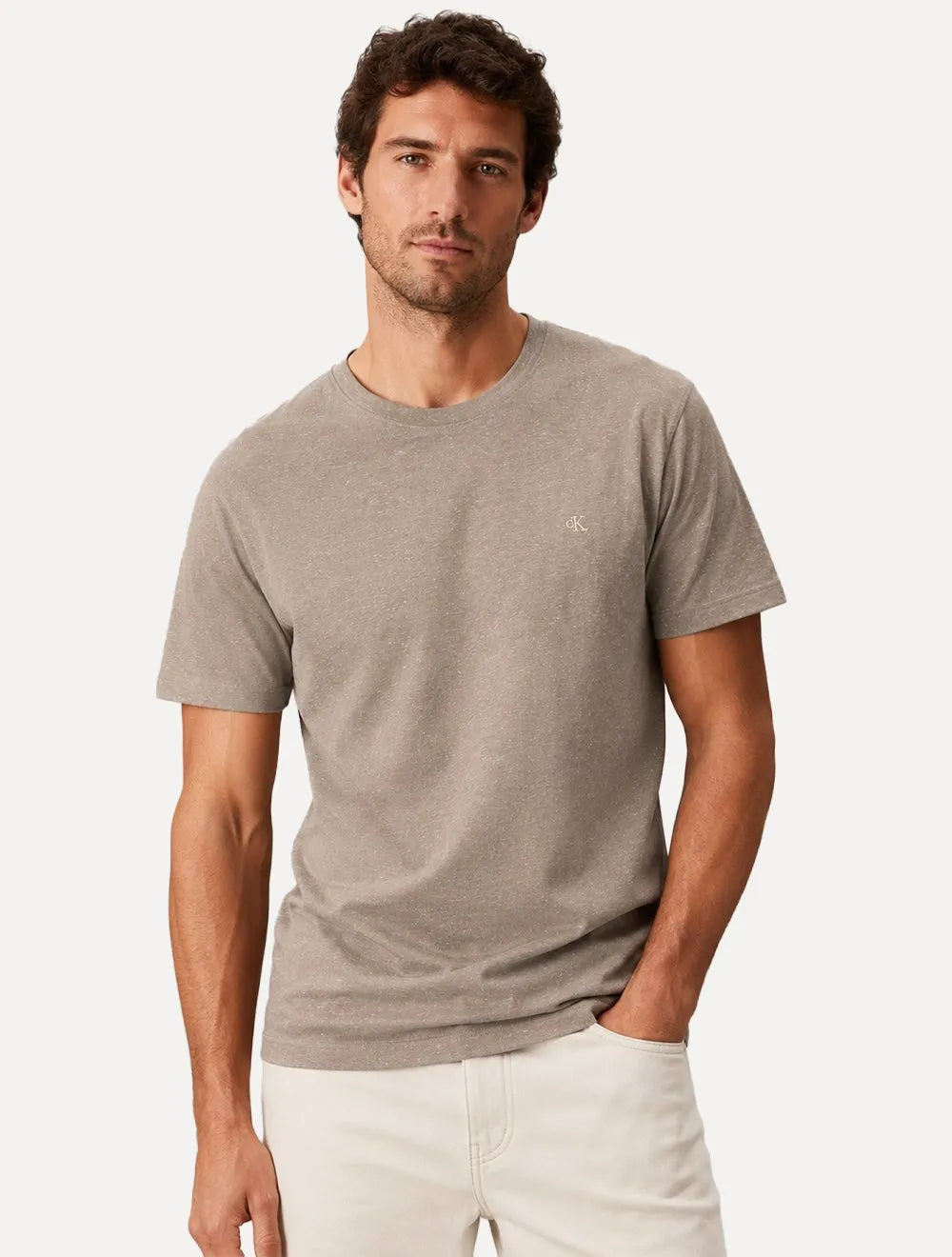 Camiseta Calvin Klein Jeans Masculina Botonê Cáqui Médio