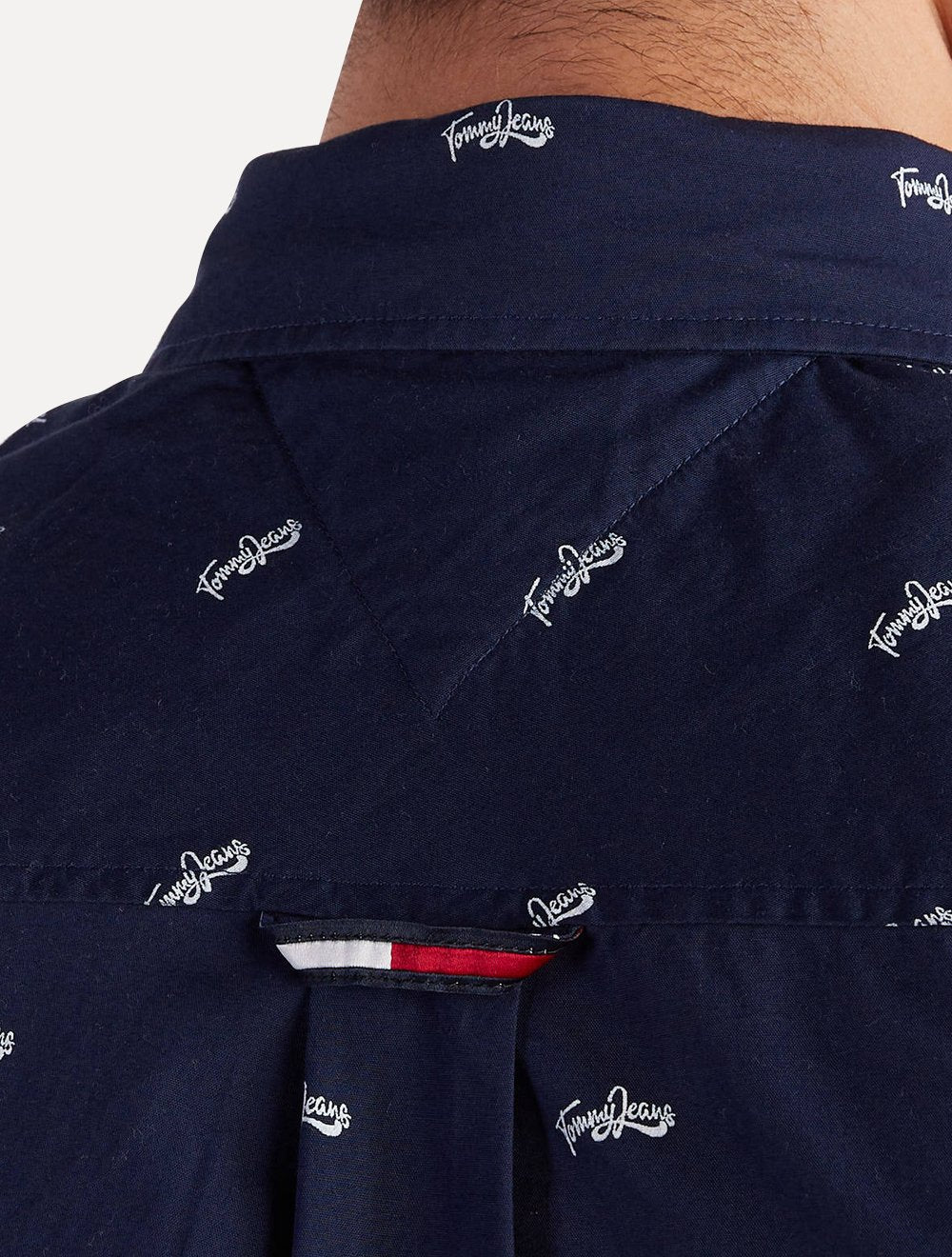 Camisa Tommy Jeans Regular College Pop Dobby Azul Marinho
