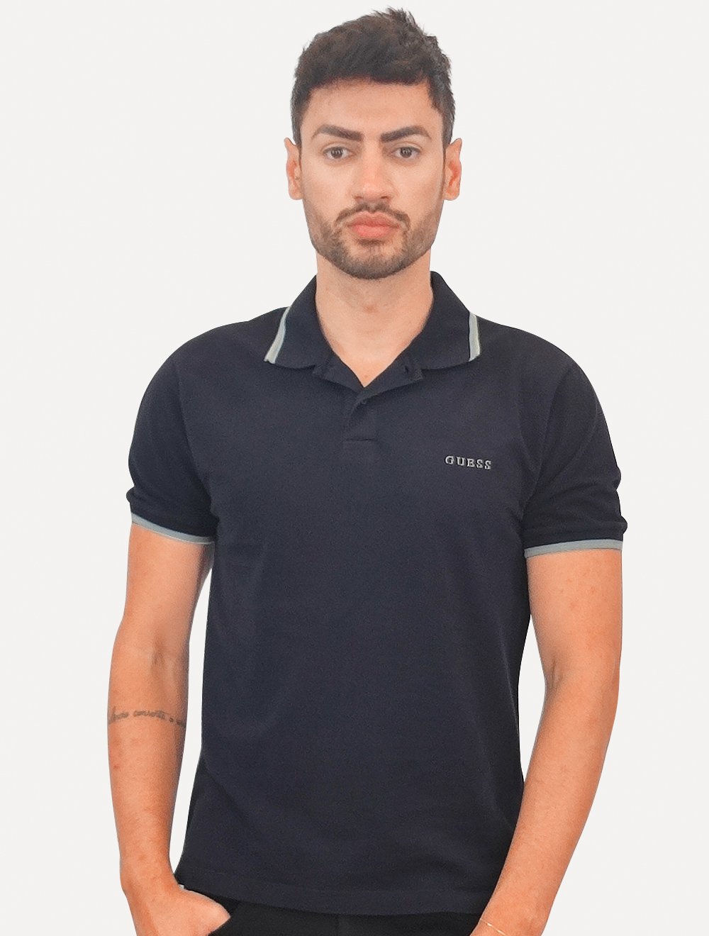 Polo Guess Masculina Piquet Frieze Logo Relief Azul Marinho