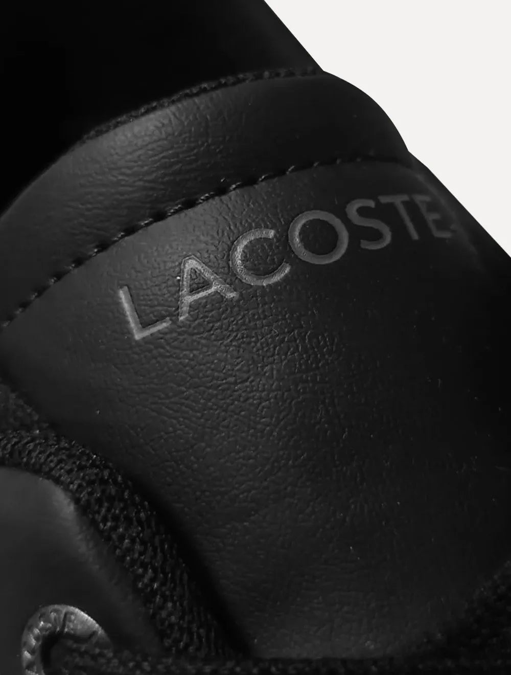 Tênis Lacoste Masculino Couro Carnaby Pro Leather Blk/Wht Preto