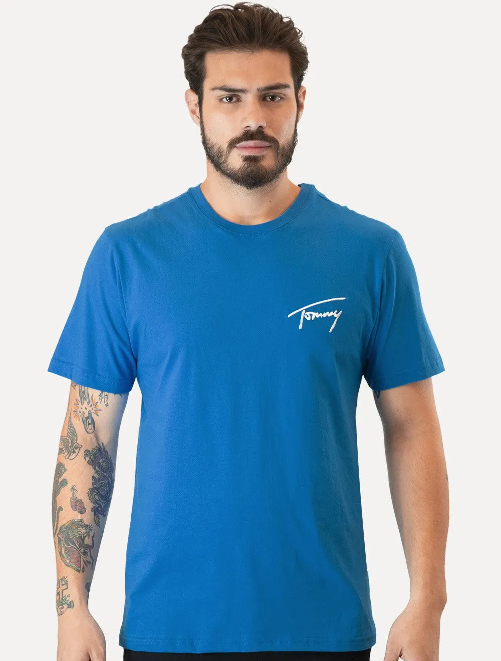 Camiseta Tommy Jeans Masculina Embroidered Signature Azul