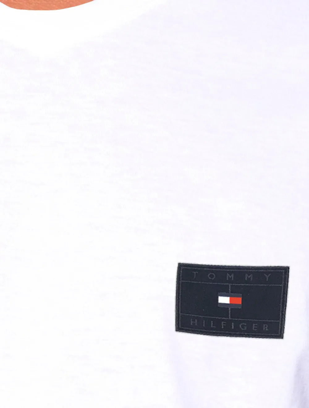Camiseta Tommy Hilfiger Essential Badge Tee Branca