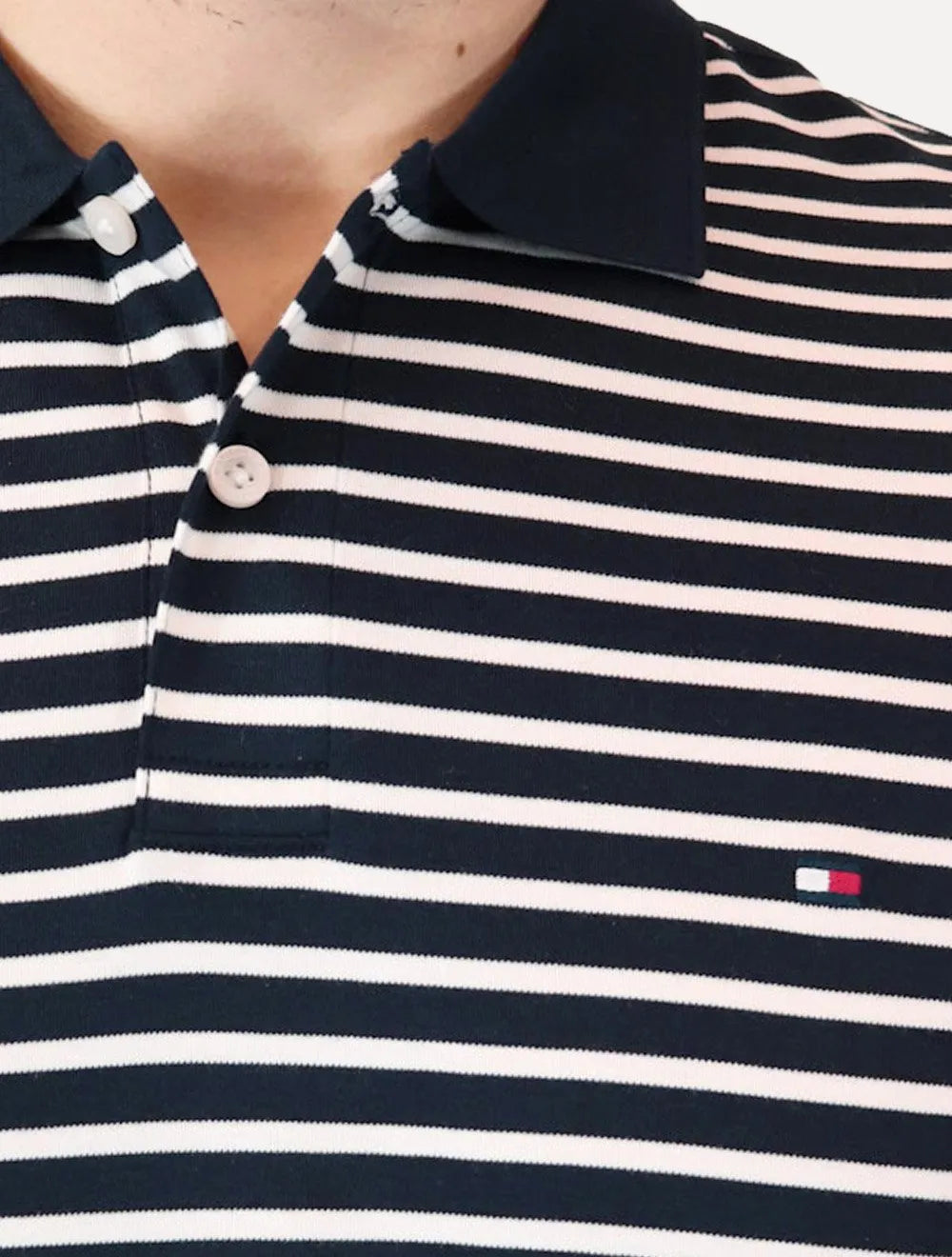 Polo Tommy Hilfiger Masculina Malha Liquid Cotton Regular Fit Listrada Azul Marinho Off White