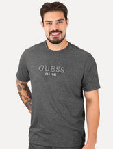 Camiseta Guess Masculina Bordado Peito Logo 1981 Cinza