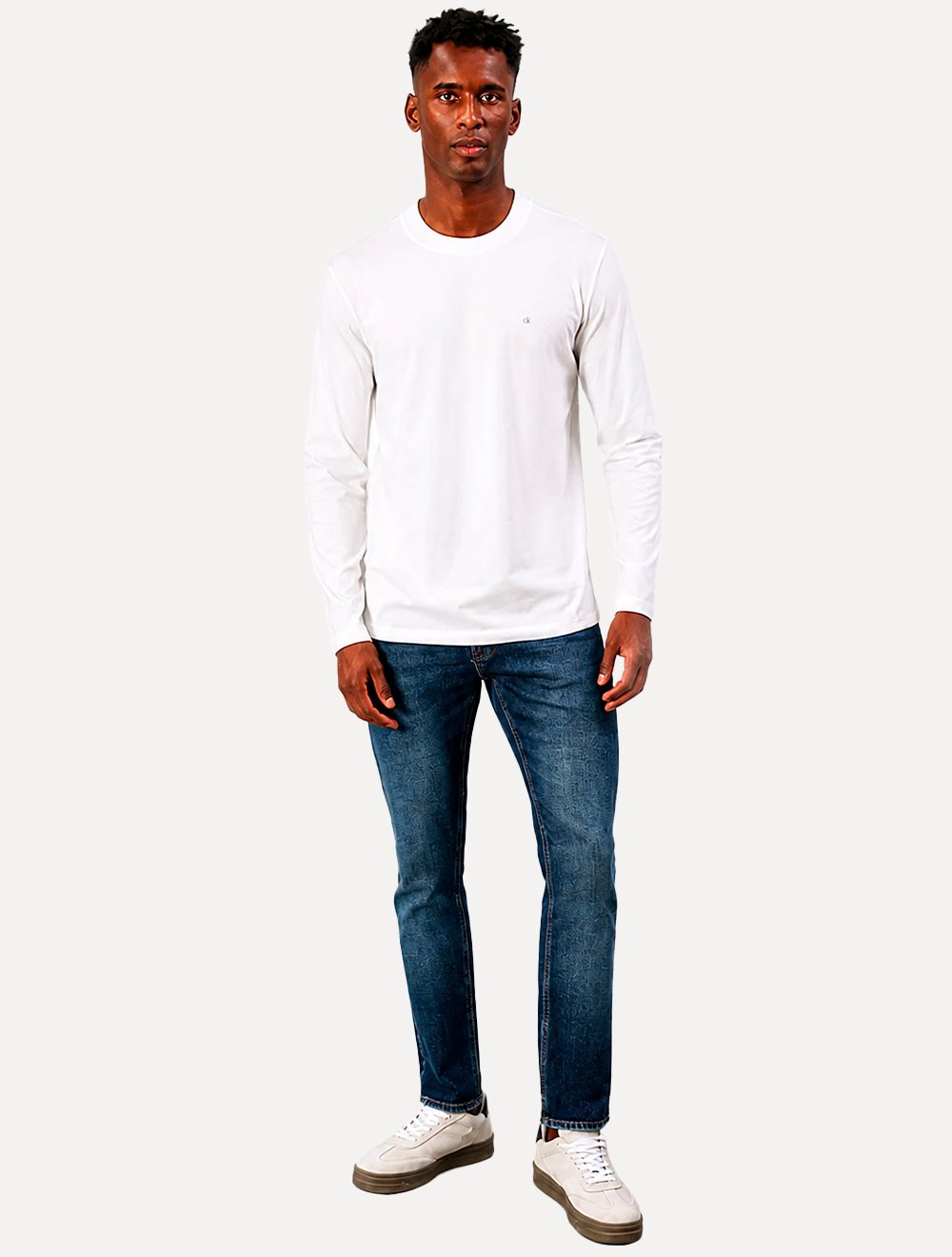 Camiseta Calvin Klein Jeans Masculina Manga Longa Rubber CK Frontal Off White