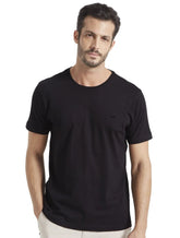 Camiseta Forum Masculina New Basic Essentials Preta