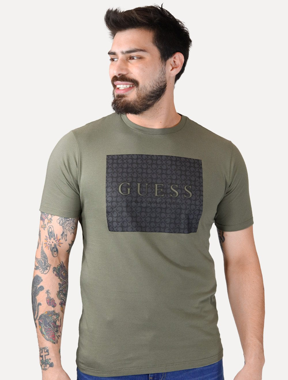 Camiseta Guess Masculina Los Angeles Rubber Logo Block Verde