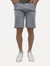 Bermuda Dudalina Masculina Jeans Slim 5 Pockets Tinturada Azul Claro