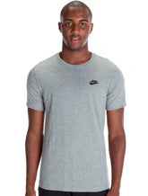 Camiseta Nike Masculina Sportswear Club Logo Cinza Mescla