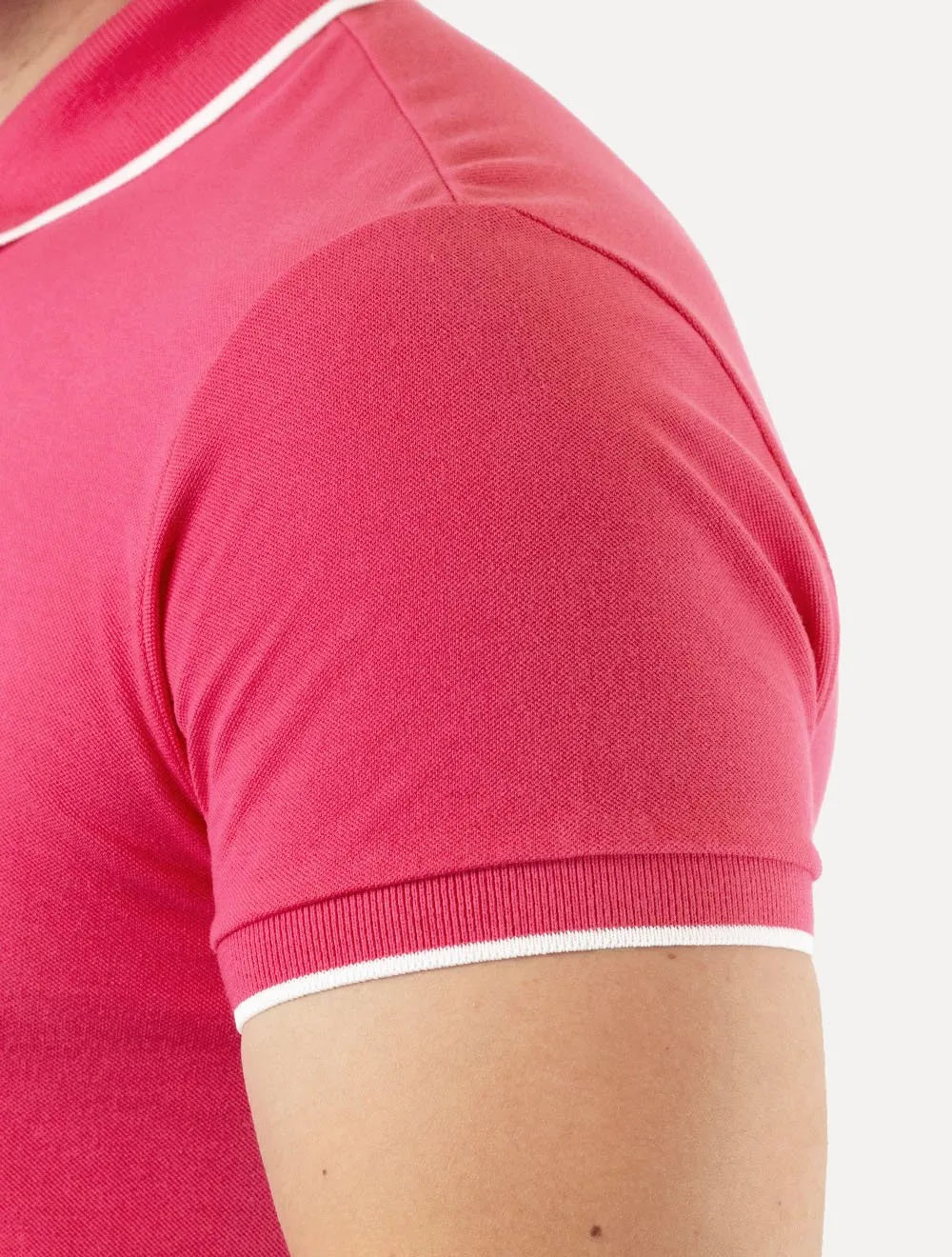 Polo Colcci Masculina Piquet Friso Logo Bordado Rosa