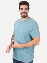 Camiseta Guess Masculina Rubber Est.1981 Stoned Azul Medio