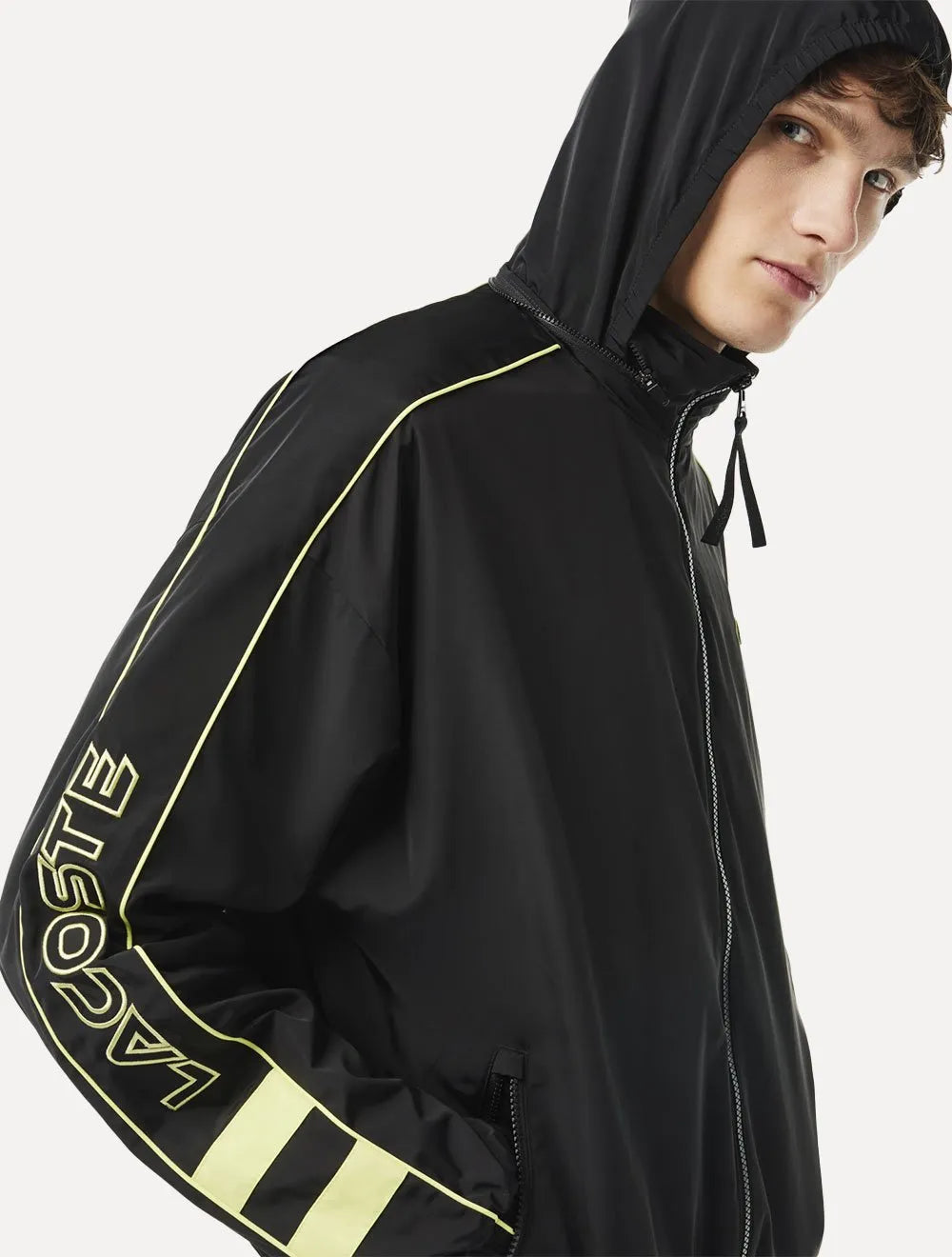 Jaqueta Lacoste Masculina Contrast Details Water-Resistant Zip-Up Preta