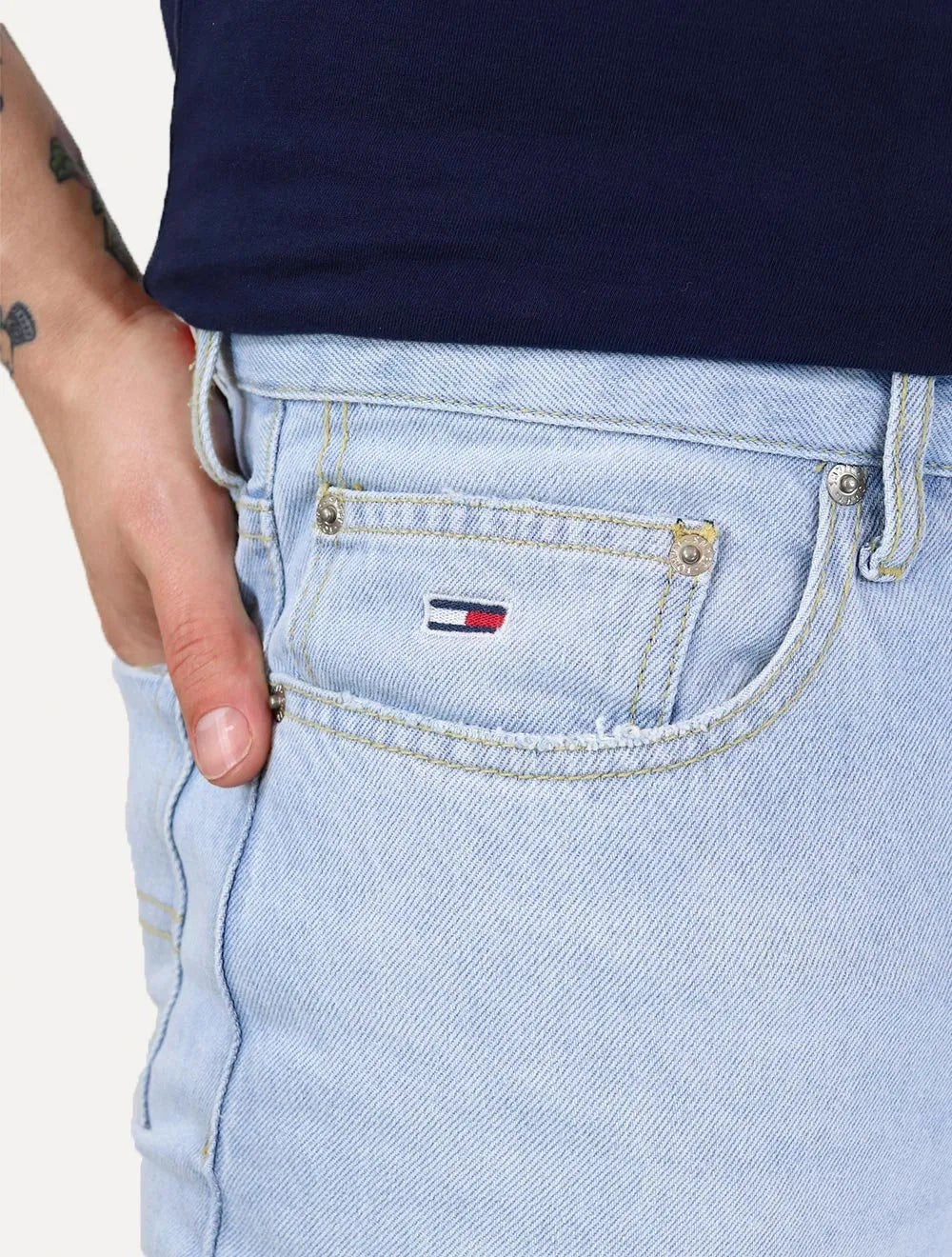 Calça Tommy Jeans Masculina Regular Straight Relaxed Ryan Azul Claro