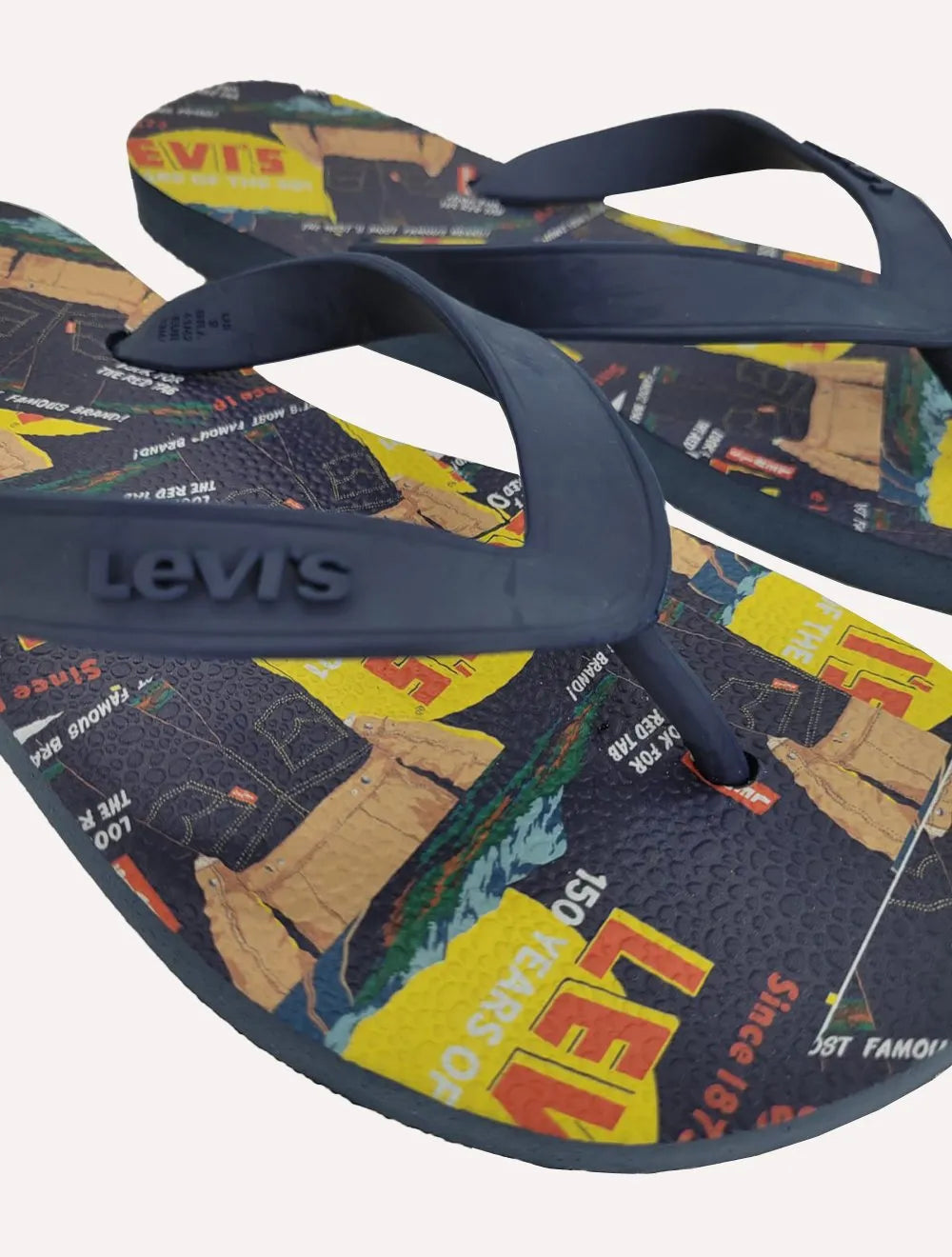 Chinelo Levis Logo Red Tab Azul Marinho