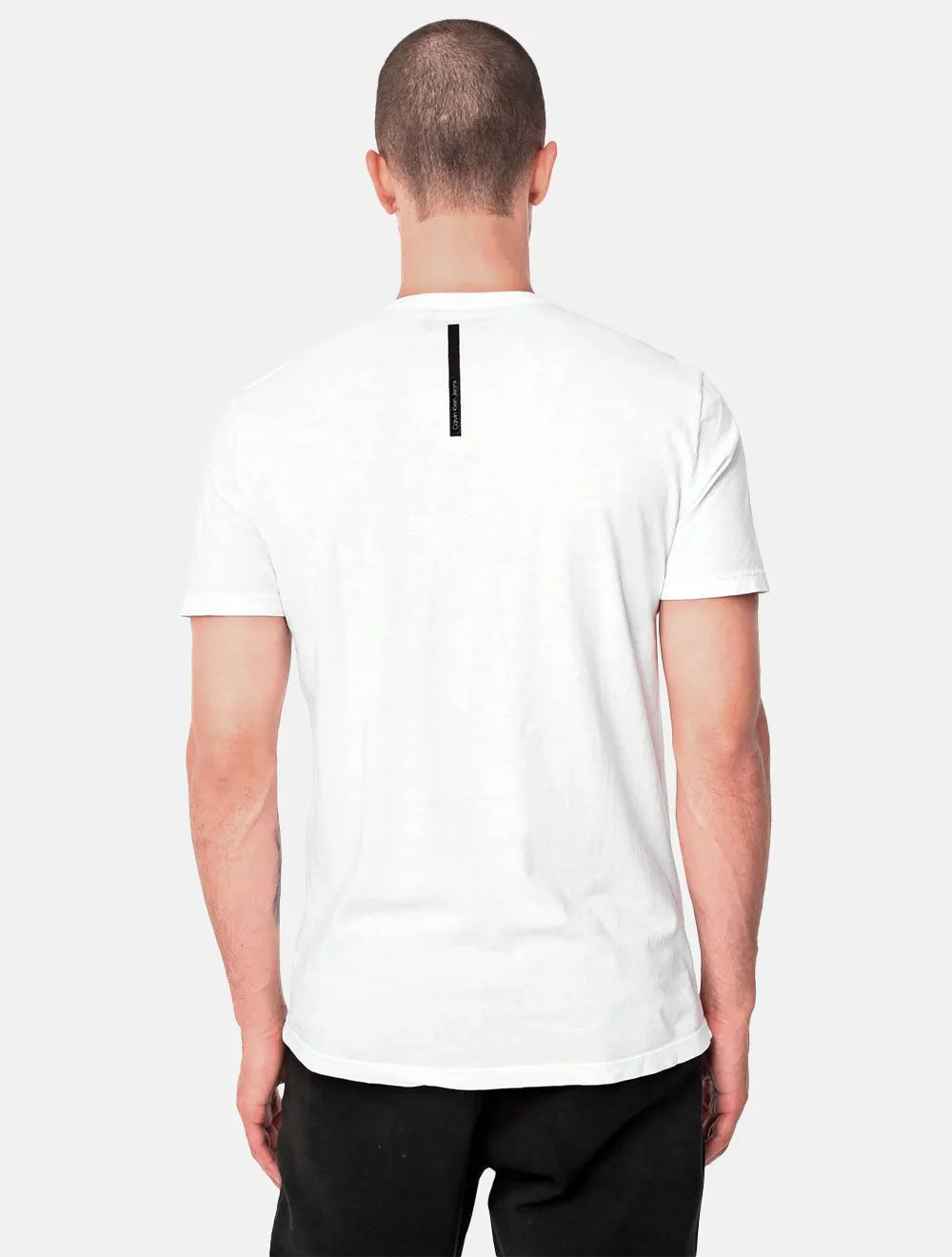 Camiseta Calvin Klein Jeans Masculina New Logo Sash Branca