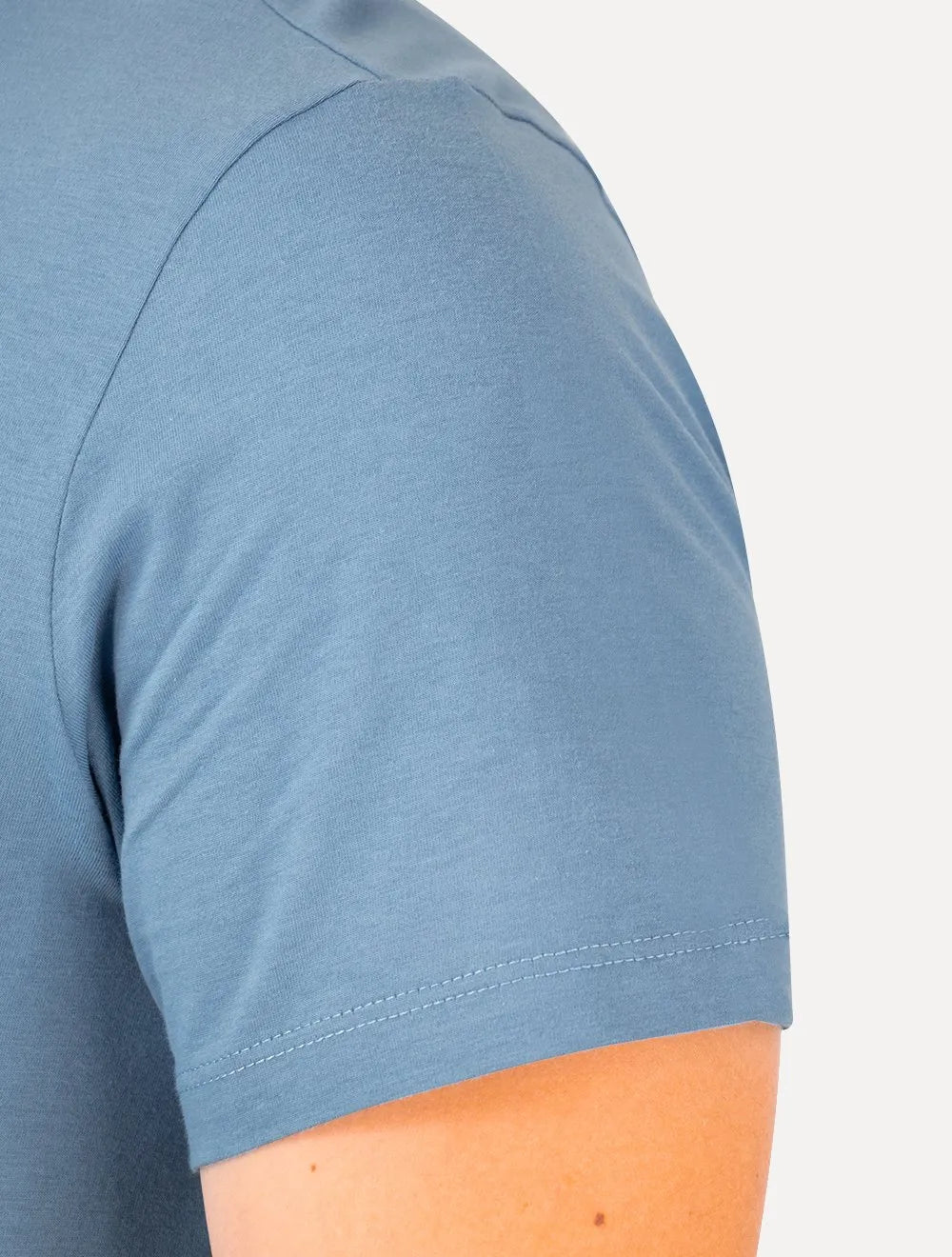 Camiseta Columbia Masculina Light Logo Azul Médio