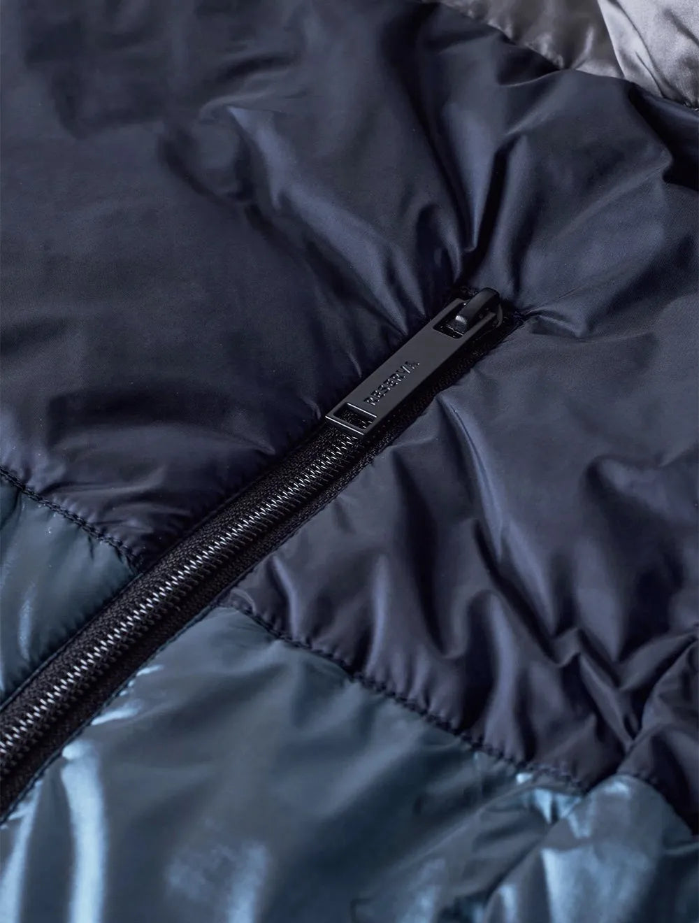 Jaqueta Reserva Masculina Hoodie Double Face Puffer Chumbo Cinza Preta