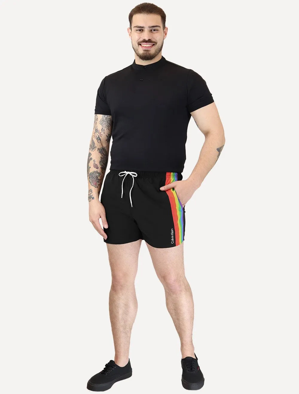Short Calvin Klein Swimwear Masculino D'Água Pride Colors Preto