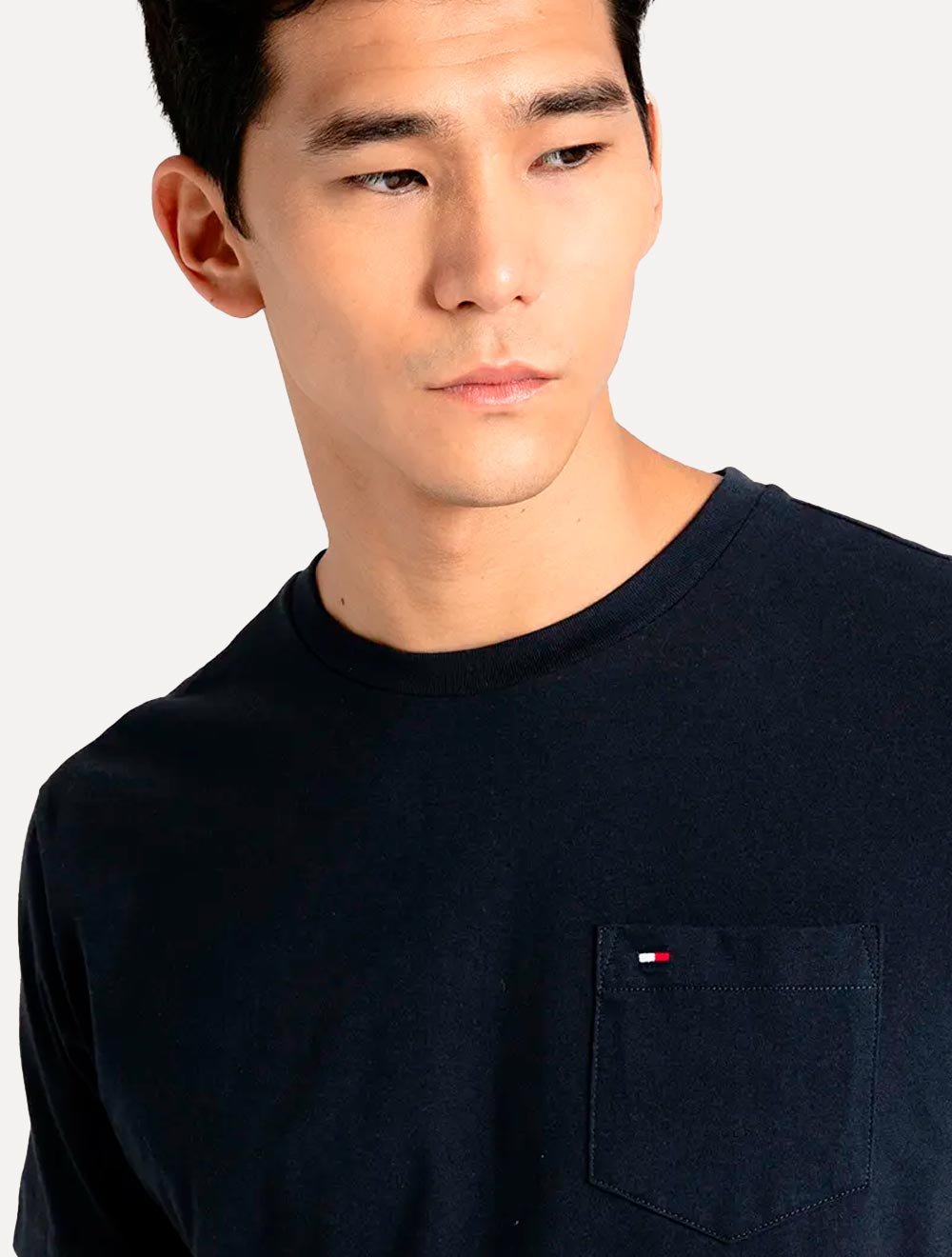 Camiseta Tommy Jeans Masculina Regular Pocket Azul Marinho