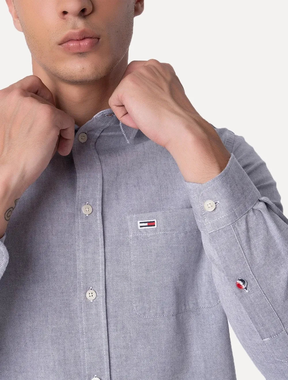 Camisa Tommy Jeans Masculina Regular Classic Oxford Azul Mescla