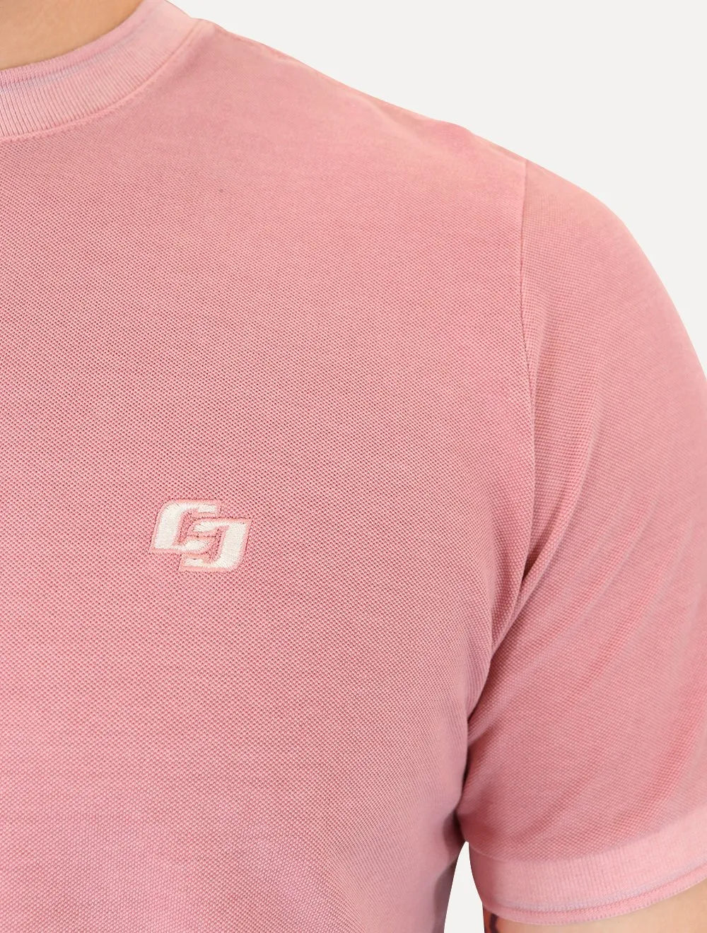 Camiseta Colcci Masculina Slim Crewneck Logo Bordado Rosa Claro