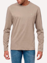 Camiseta Calvin Klein Masculina Manga Longa Meia Malha CK Cáqui Claro