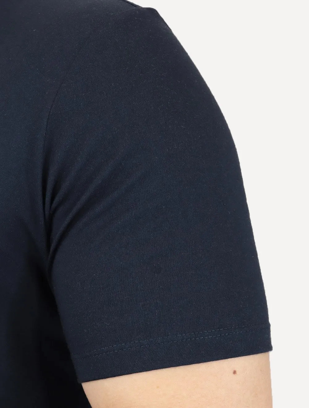 Camiseta Calvin Klein Jeans Masculina Light Omega Logo Azul Marinho