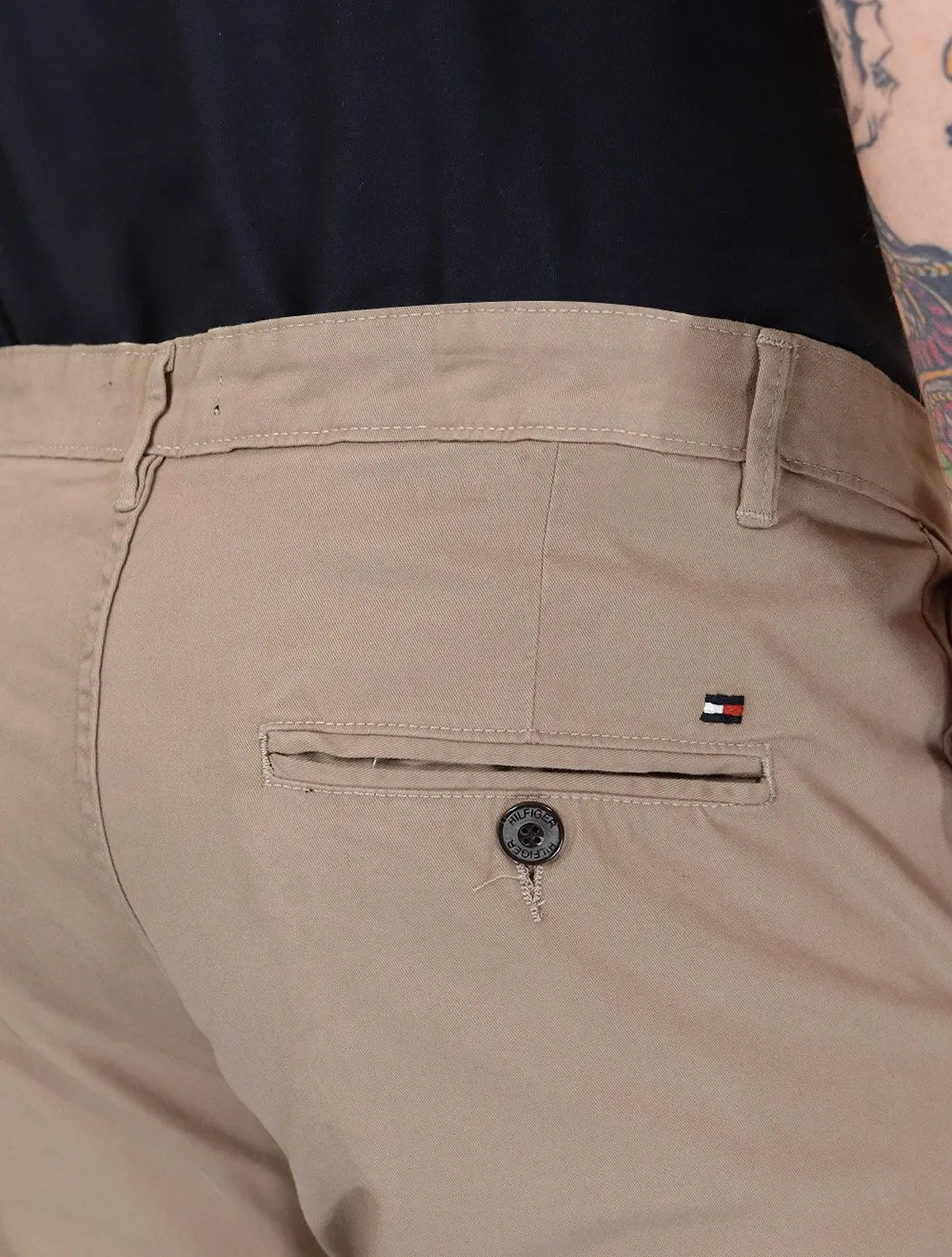 Calça Tommy Hilfiger Masculina de Sarja Brooklyn Caqui Médio