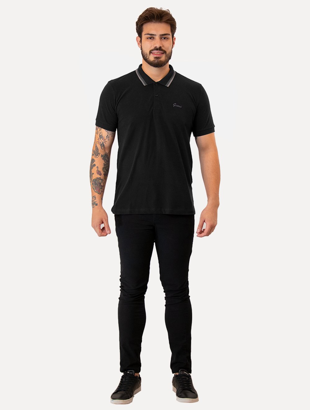Polo Guess Masculina Piquet Friso Bordado Cursivo Preta