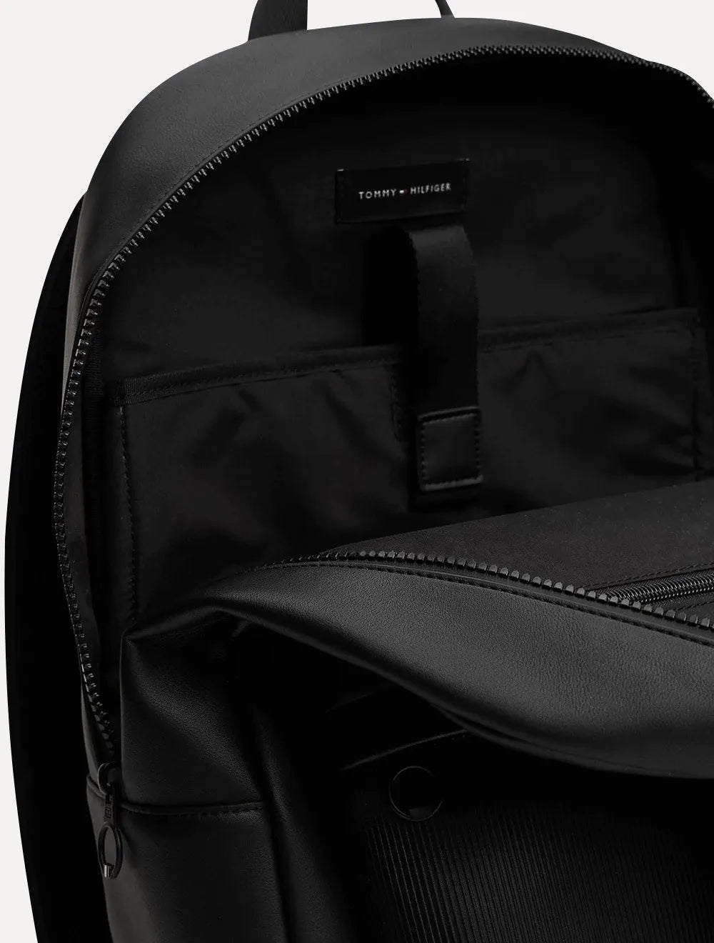 Mochila Tommy Hilfiger Flag Backpack Preta