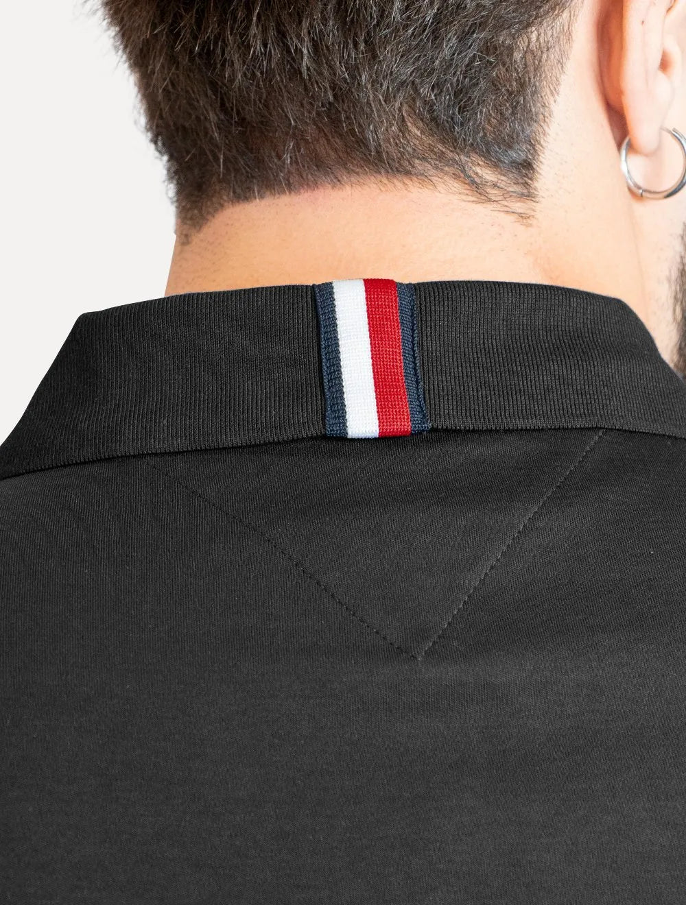 Polo Tommy Hilfiger Masculina Malha Liquid Cotton Essential Preta