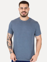 Camiseta Guess Masculina Rubber Est.1981 Stoned Azul Escuro