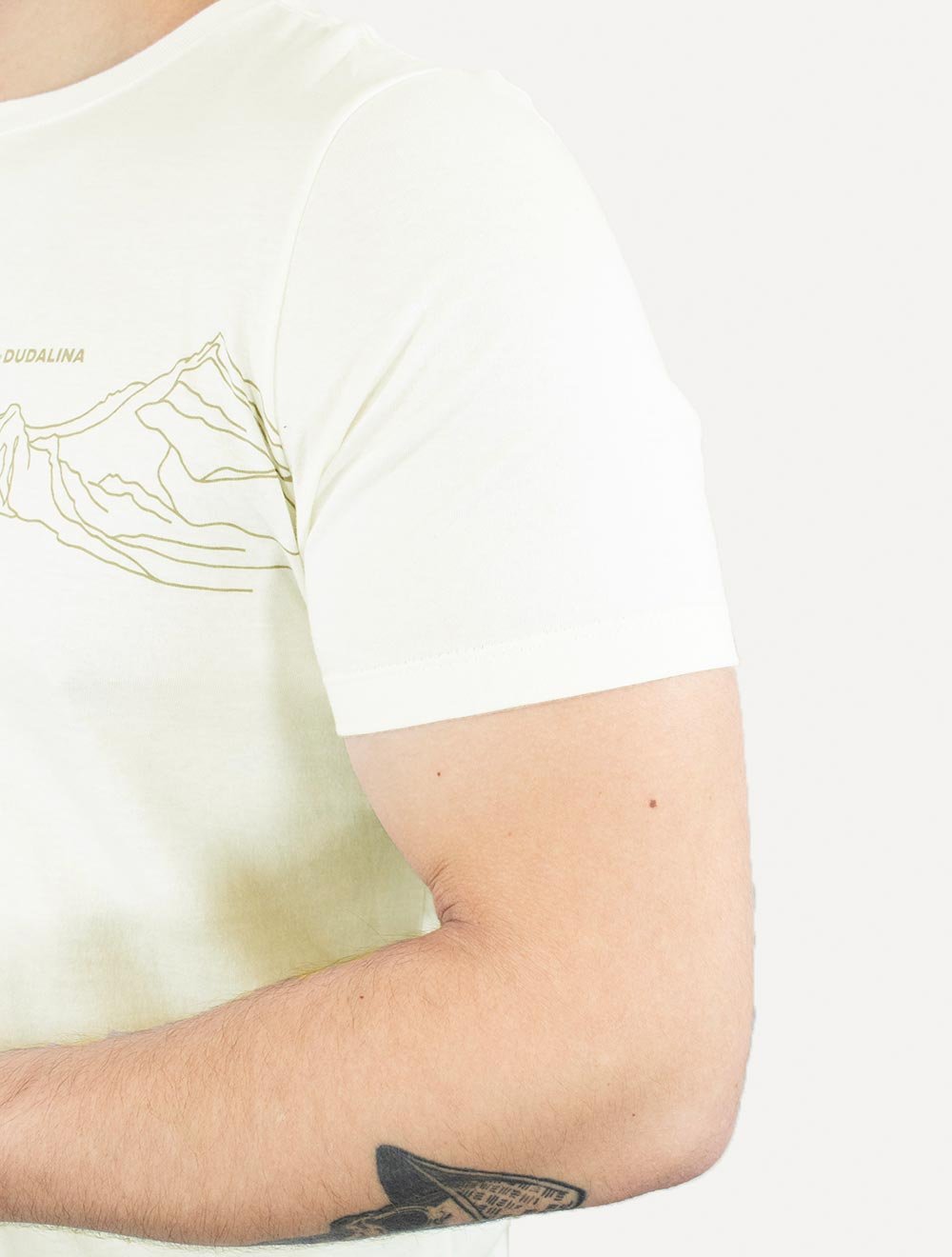 Camiseta Dudalina Masculina Frontal Mountain Off-White